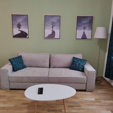Joli T2 Proche Vieux-Port, Terrasses Du Port Et Metro Joliette Apartment Марсилия Екстериор снимка