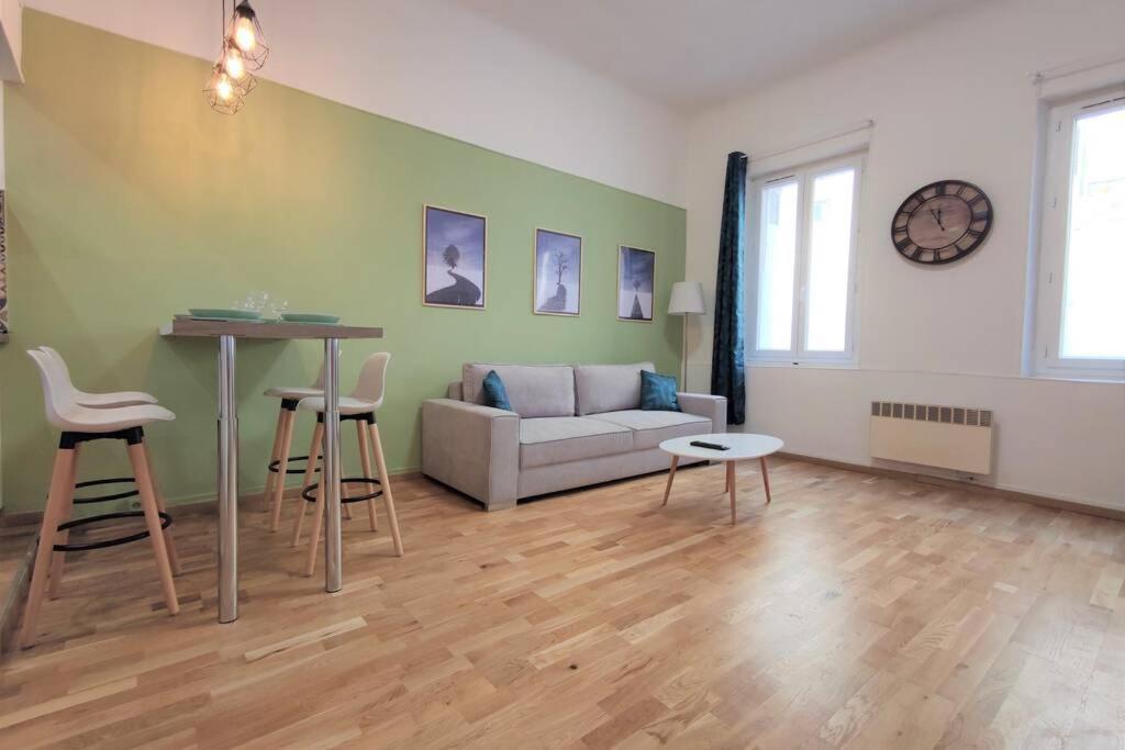 Joli T2 Proche Vieux-Port, Terrasses Du Port Et Metro Joliette Apartment Марсилия Екстериор снимка