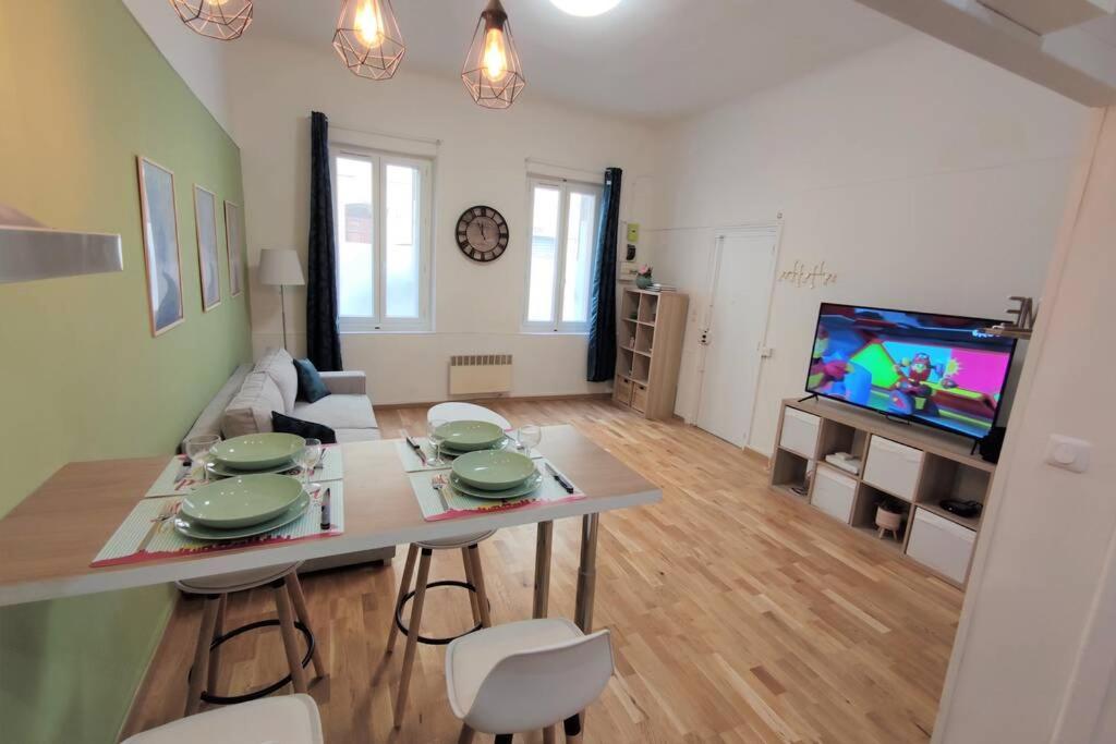 Joli T2 Proche Vieux-Port, Terrasses Du Port Et Metro Joliette Apartment Марсилия Екстериор снимка