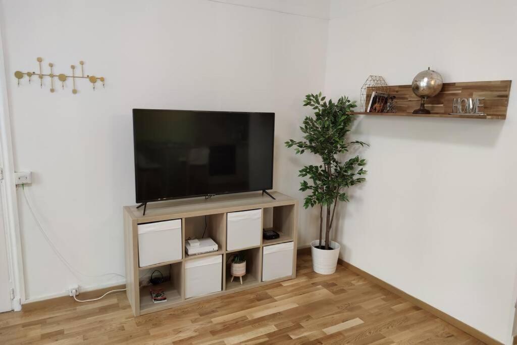 Joli T2 Proche Vieux-Port, Terrasses Du Port Et Metro Joliette Apartment Марсилия Екстериор снимка