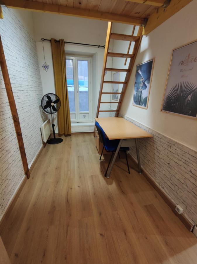 Joli T2 Proche Vieux-Port, Terrasses Du Port Et Metro Joliette Apartment Марсилия Екстериор снимка